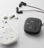 イヤホンで音楽を聴いているような自然な見た目の「集音器」_icon]